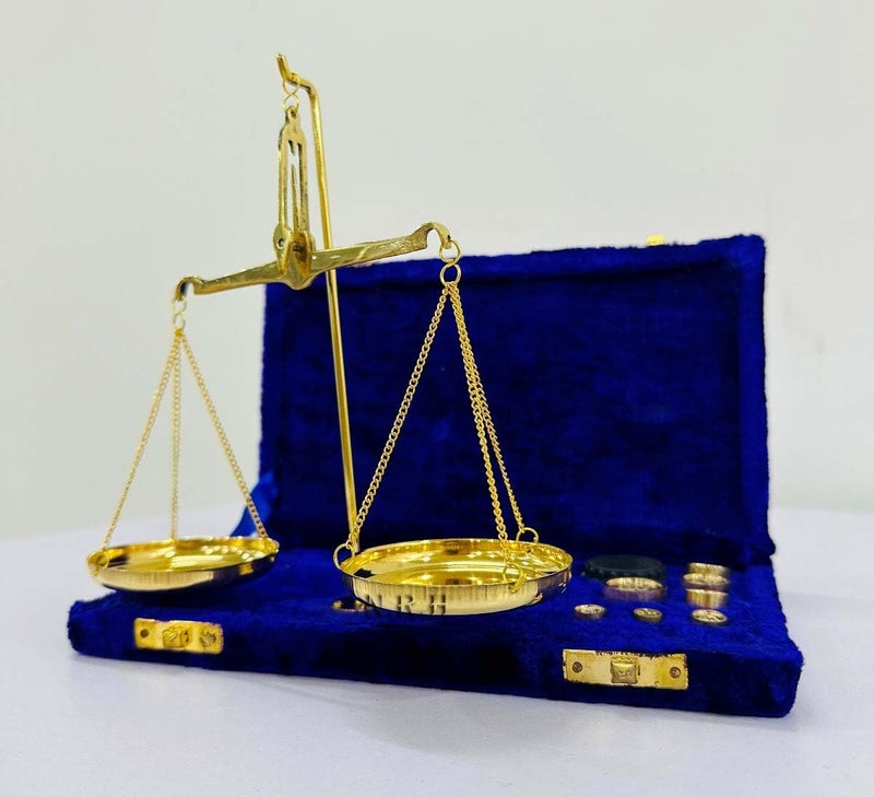 Vintage Brass Balance Weighing Scale Polished With Velvet Box With Weights Jewelry Scales